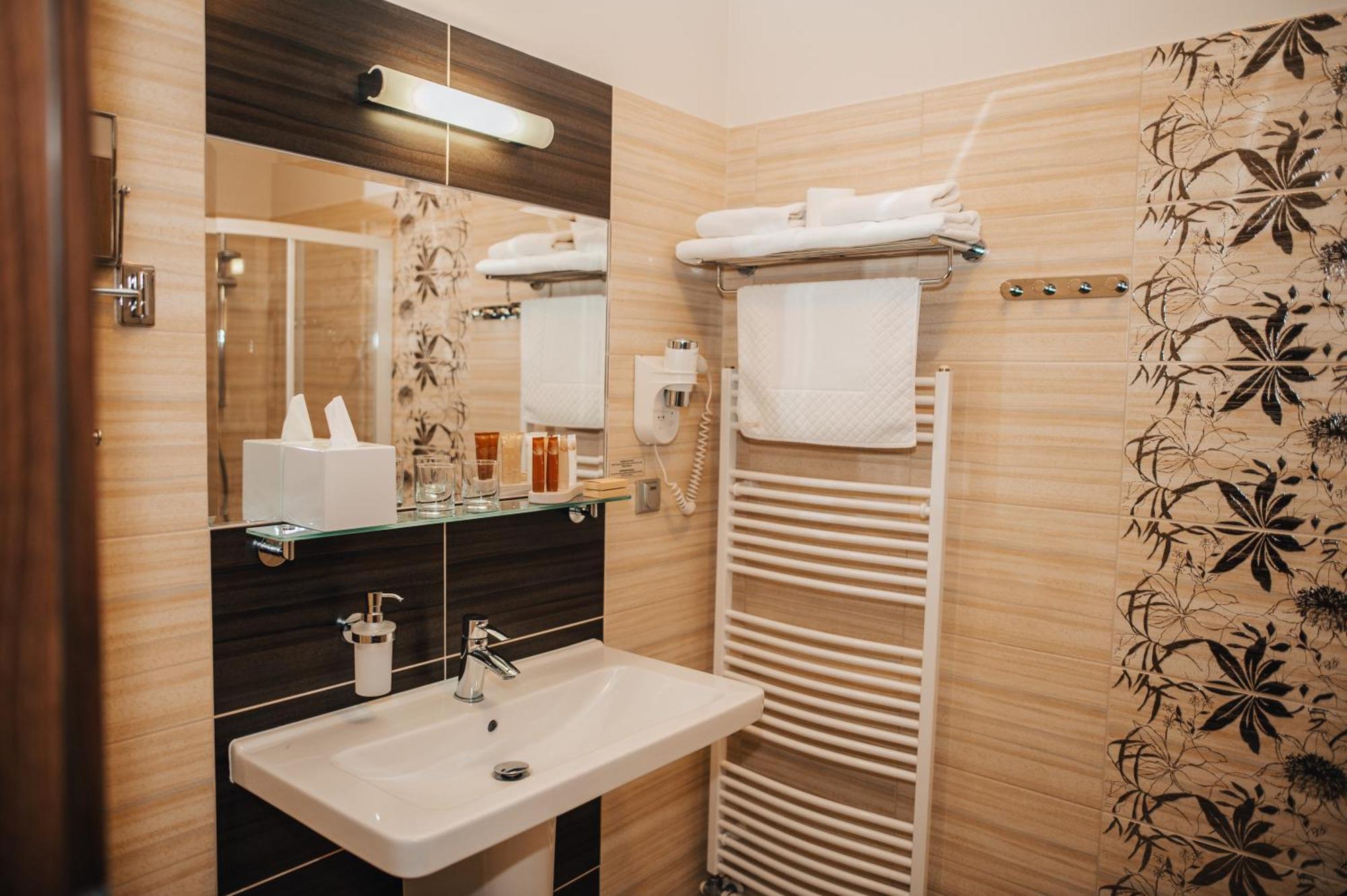 Hotel Elegance Šumperk Eksteriør billede